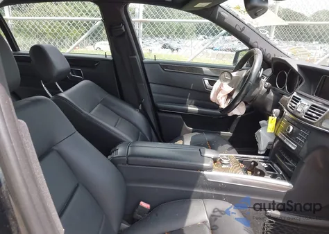 2016 Mercedes-Benz E 350 4Matic z USA, uszkodzony, nr VIN WDDHF8JBXGB211260